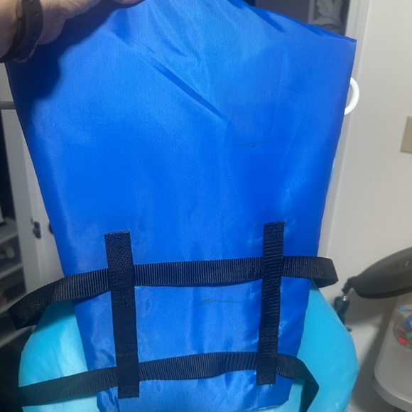 Blue Adult Life Jacket with Black Straps - Picture 4 of 6